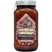 Sugarlands Appalachian Sippin' Cream Strawberry Dream Cream Liqueur